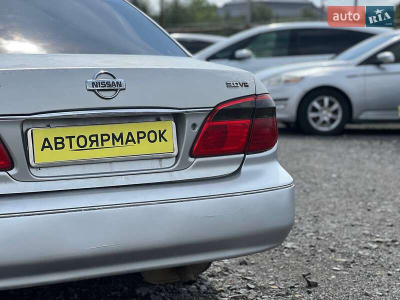 Седан Nissan Maxima 2002 в Ужгороде