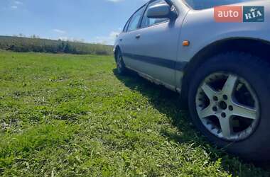 Седан Nissan Maxima 1995 в 