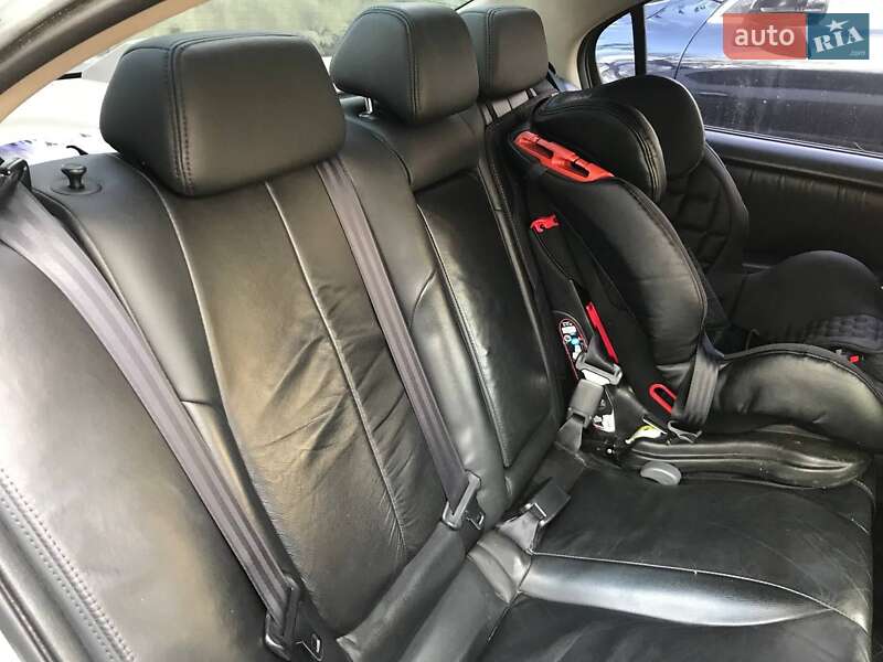 Седан Nissan Maxima 2000 в Ужгороде фото 14 Седан Nissan Maxima 2000 в Ужгороде