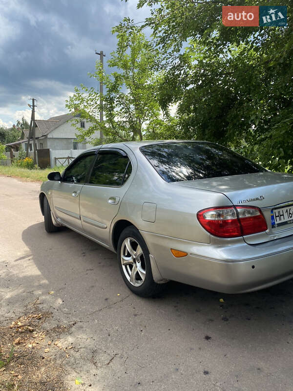 Седан Nissan Maxima 2002 в Чернигове