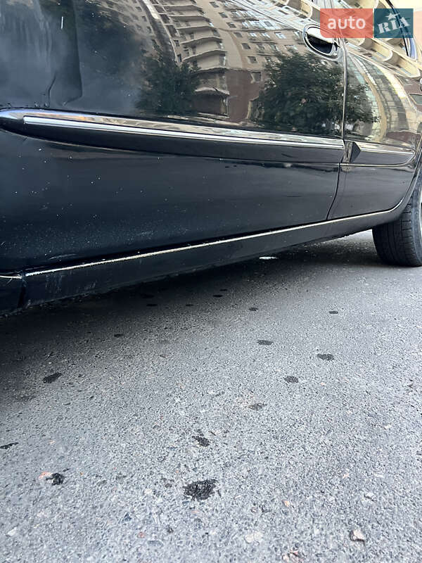 Седан Nissan Maxima 2003 в Умани