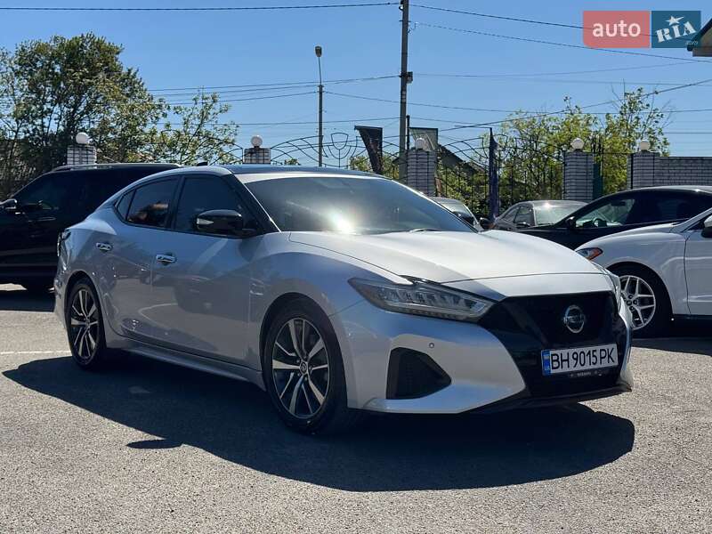 Седан Nissan Maxima 2019 в Измаиле