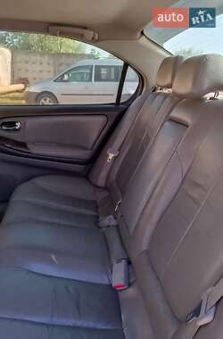 Седан Nissan Maxima 2002 в Понинке