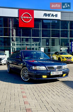 Седан Nissan Maxima 1999 в Хмельницком
