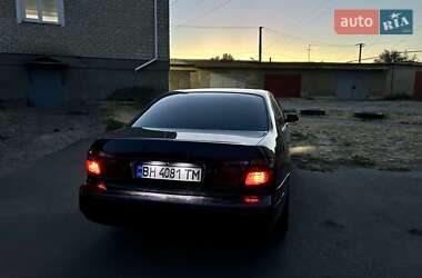 Седан Nissan Maxima 2002 в 