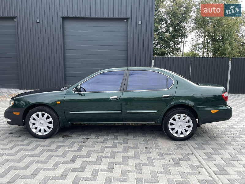 Седан Nissan Maxima 2000 в Києві