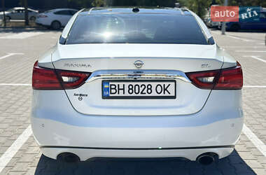 Седан Nissan Maxima 2017 в 