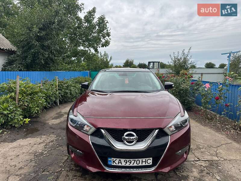 Седан Nissan Maxima 2017 в 