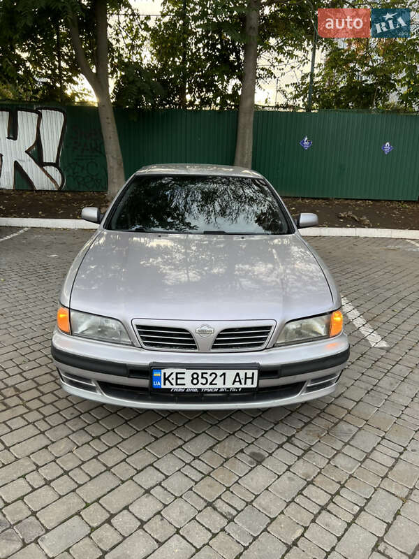 Седан Nissan Maxima 1995 в Одессе