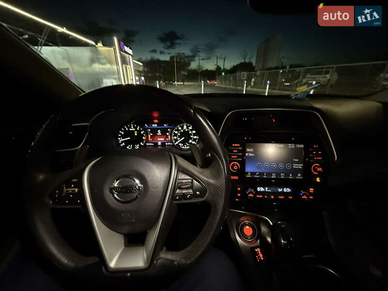 Седан Nissan Maxima 2015 в Одессе