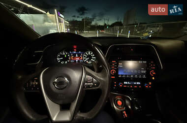 Седан Nissan Maxima 2015 в 