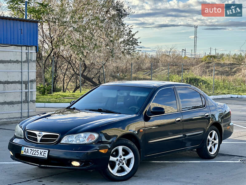 Седан Nissan Maxima 2000 в Одессе