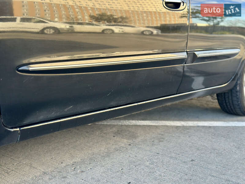 Седан Nissan Maxima 2000 в Одессе