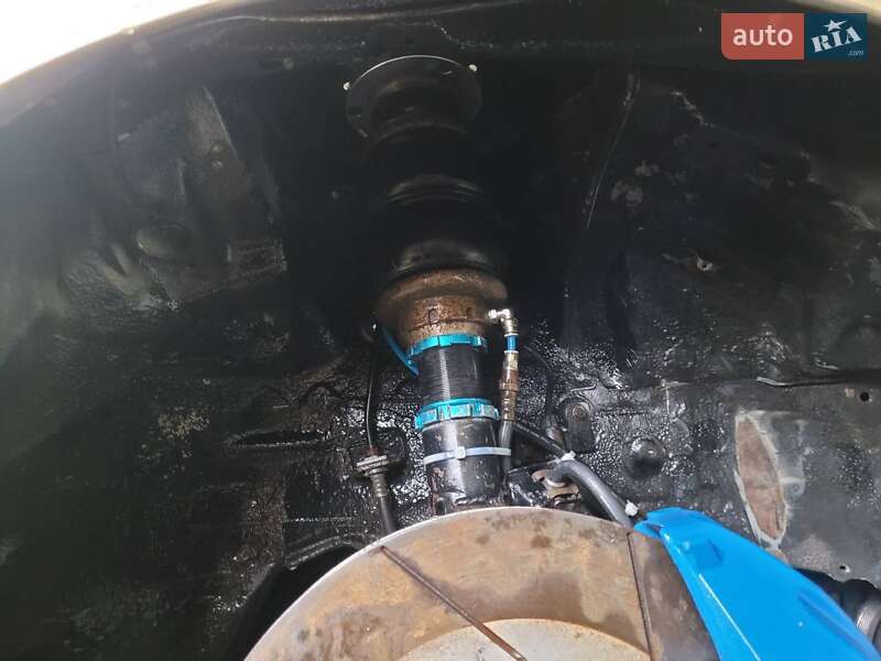 Седан Nissan Maxima 1997 в Одесі