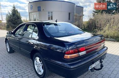Седан Nissan Maxima 1997 в  фото 7 Седан Nissan Maxima 1997 в