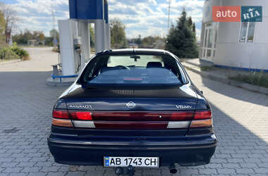 Седан Nissan Maxima 1997 в  фото 12 Седан Nissan Maxima 1997 в