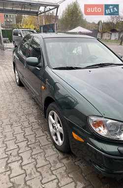 Седан Nissan Maxima 2002 в 