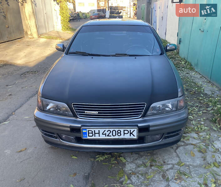 Седан Nissan Maxima 1996 в Одесі