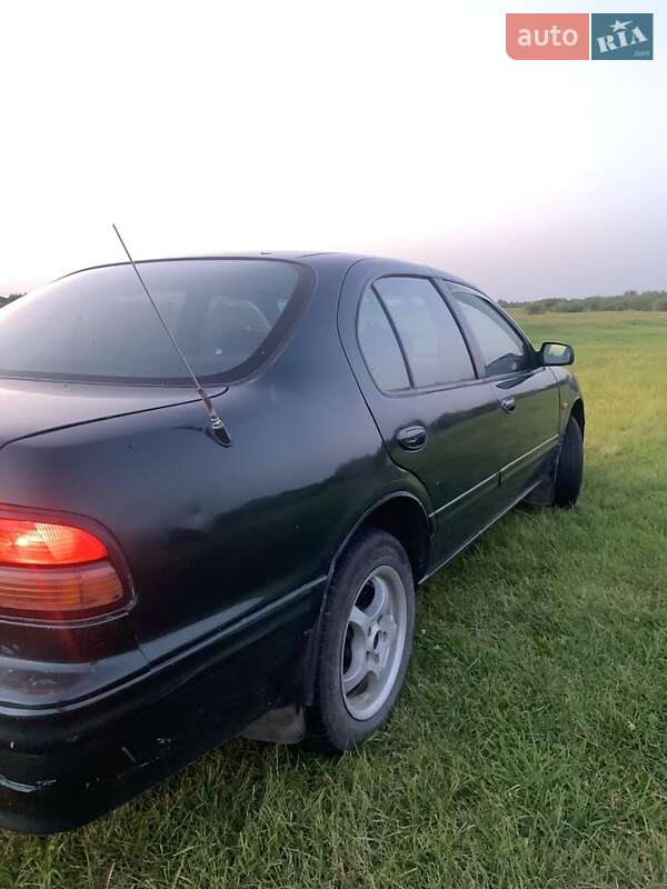 Седан Nissan Maxima 1995 в Дубровице фото 2 Седан Nissan Maxima 1995 в Дубровице