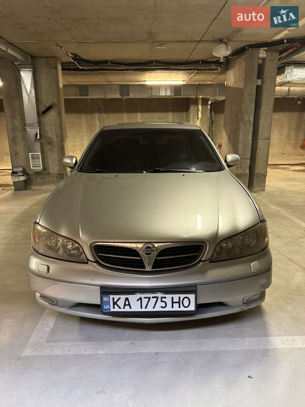 Седан Nissan Maxima 2003 в Львове