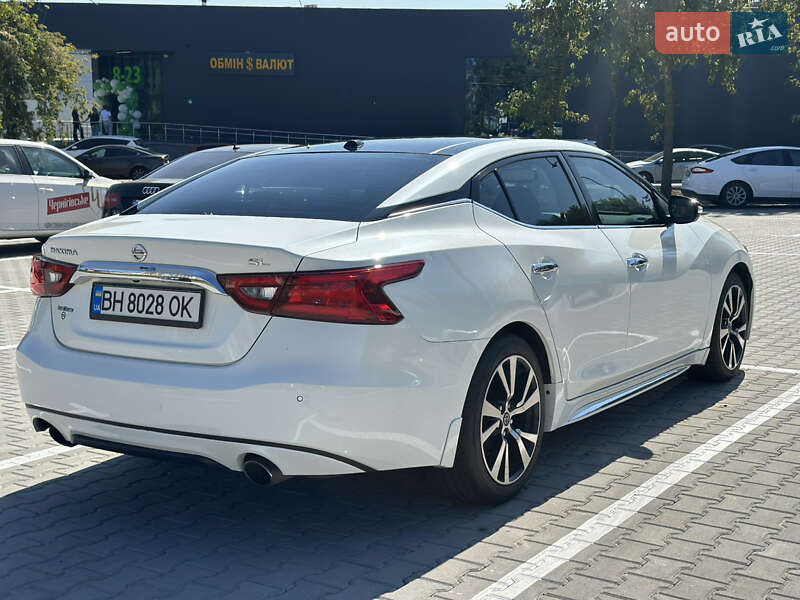 Седан Nissan Maxima 2017 в Киеве