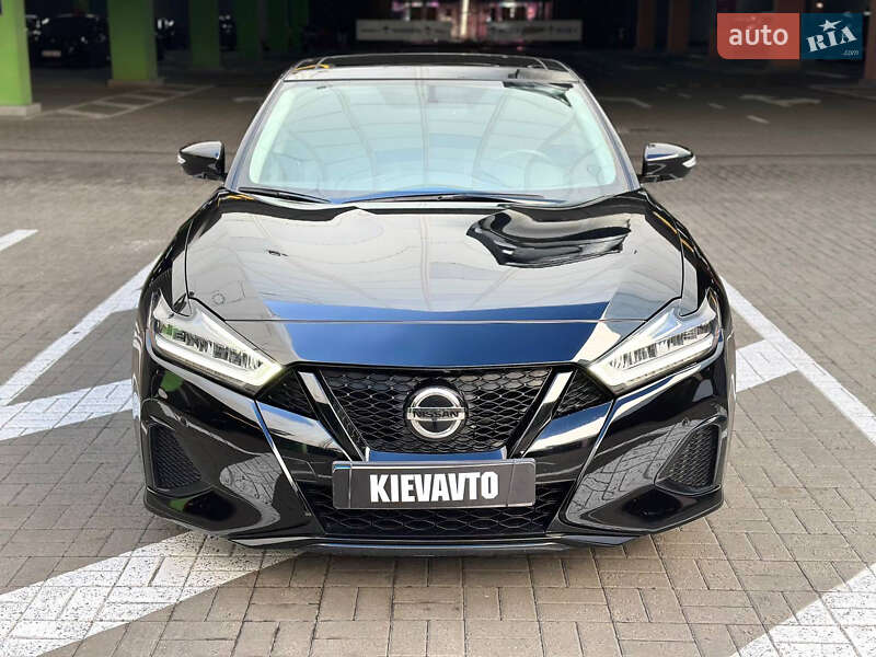 Седан Nissan Maxima 2019 в Киеве