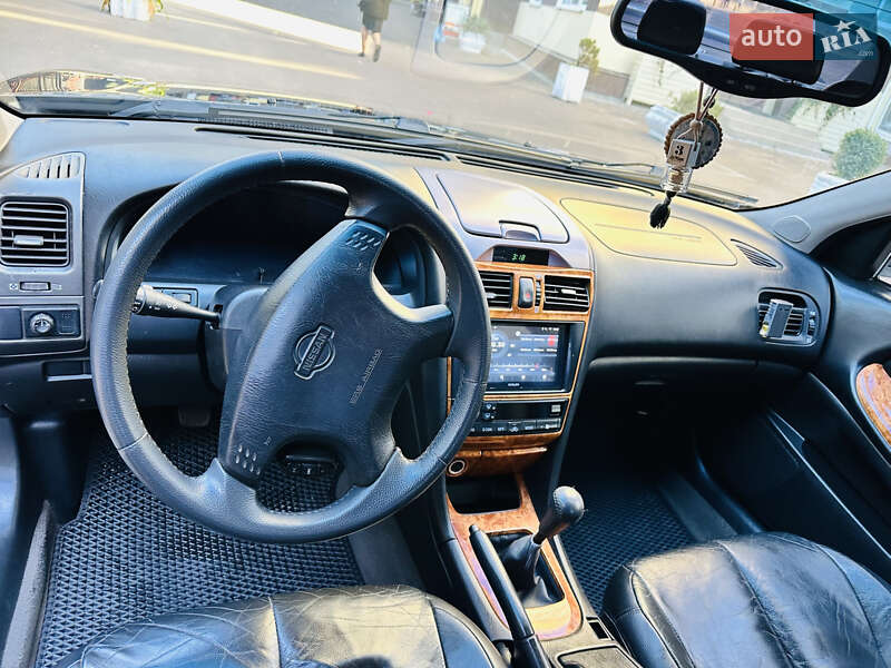 Седан Nissan Maxima 2003 в Одесі