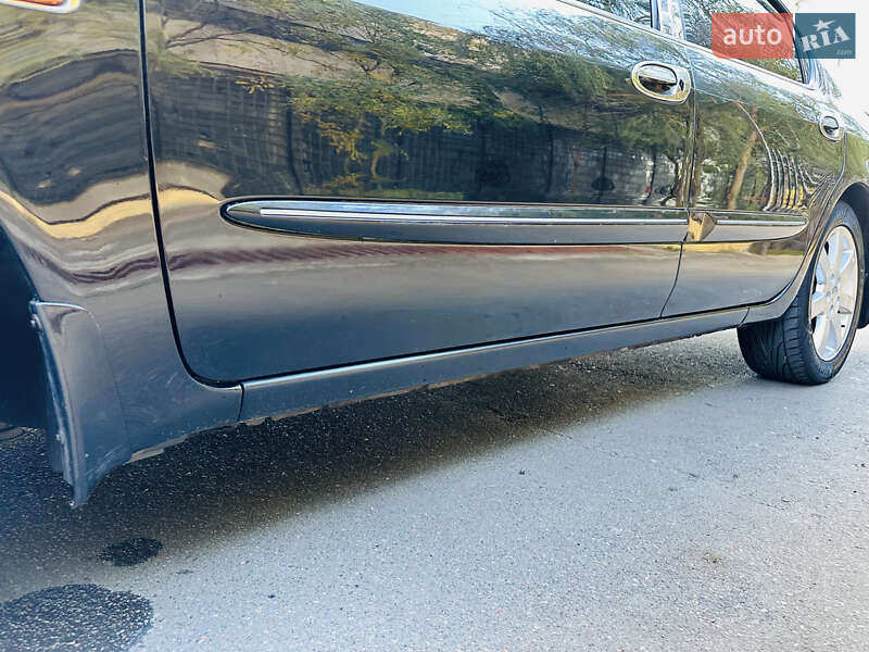 Седан Nissan Maxima 2003 в Одесі