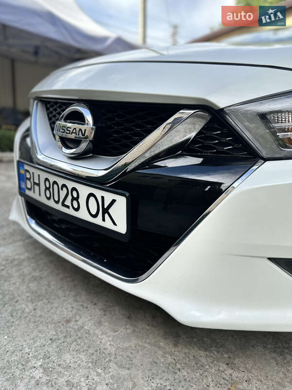 Седан Nissan Maxima 2017 в Киеве