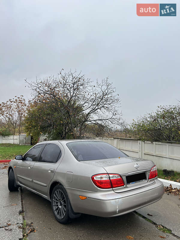 Седан Nissan Maxima 2001 в Одессе