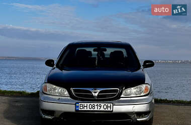 Седан Nissan Maxima 2002 в Одесі