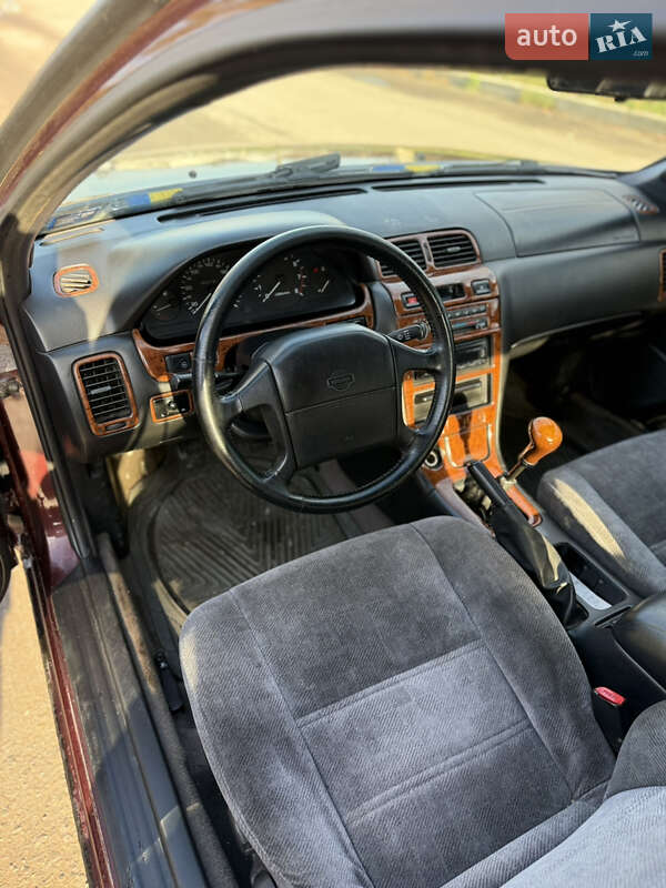Седан Nissan Maxima 1998 в Харькове