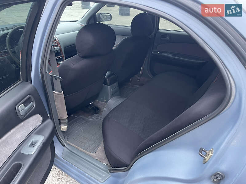 Седан Nissan Maxima 1997 в Одессе