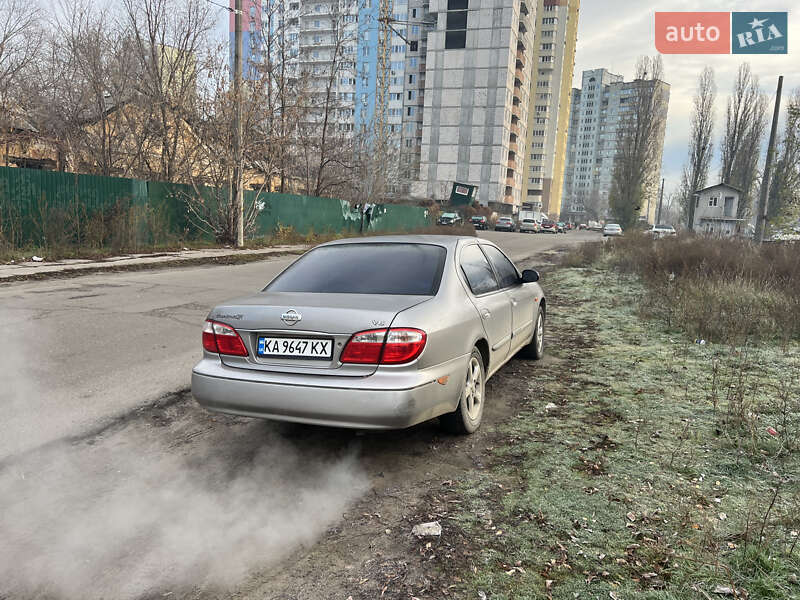 Седан Nissan Maxima 2002 в Києві