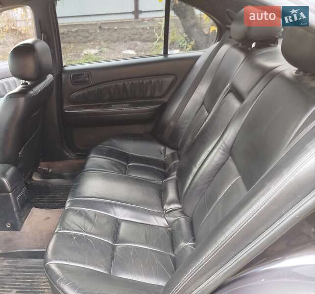 Седан Nissan Maxima 1996 в Чечельнике