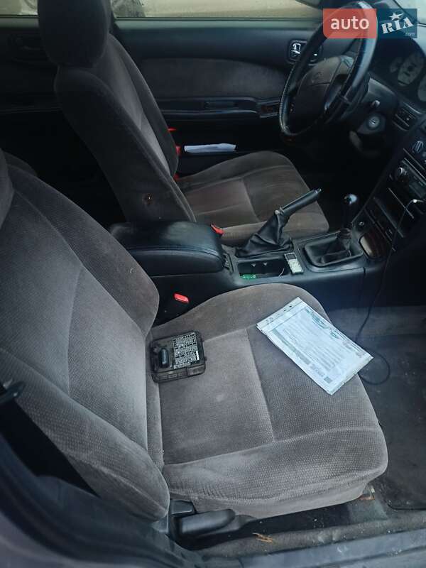 Седан Nissan Maxima 1995 в Тернополі