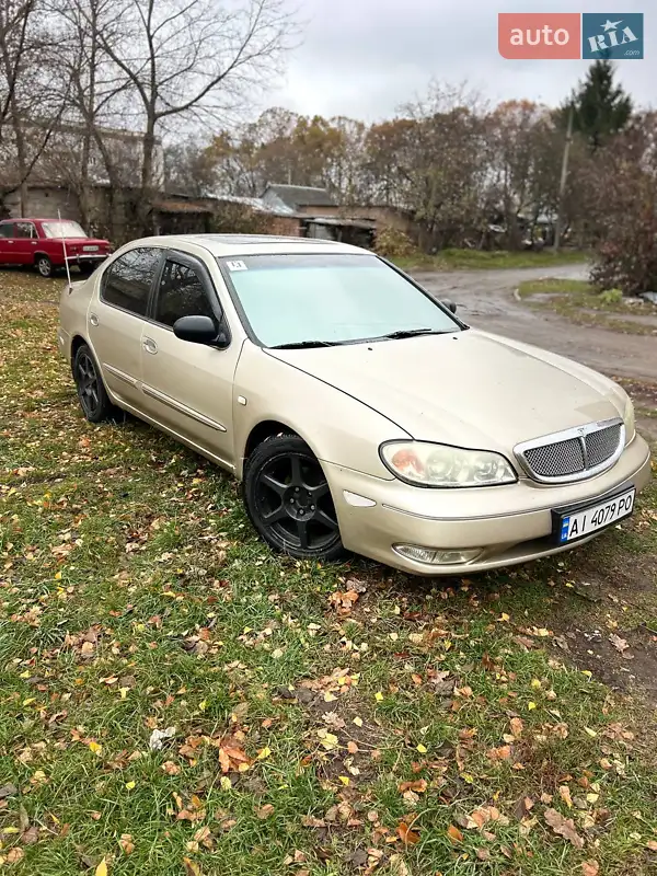 Nissan Maxima 2000