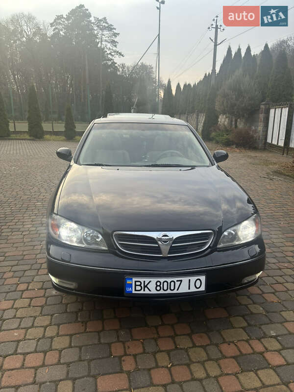 Седан Nissan Maxima 2003 в Рівному