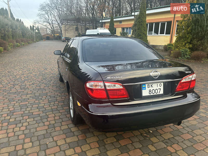 Седан Nissan Maxima 2003 в Рівному