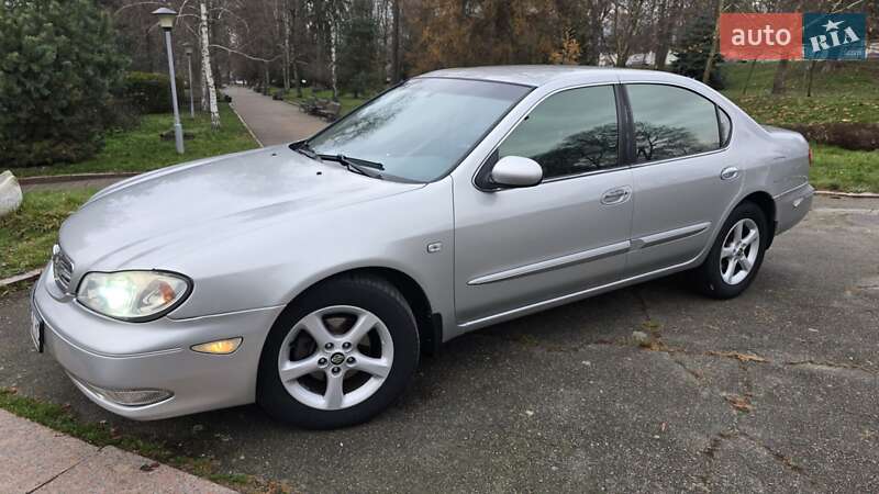 Седан Nissan Maxima 2002 в Житомире