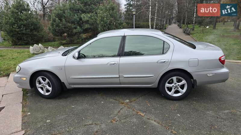 Седан Nissan Maxima 2002 в Житомире