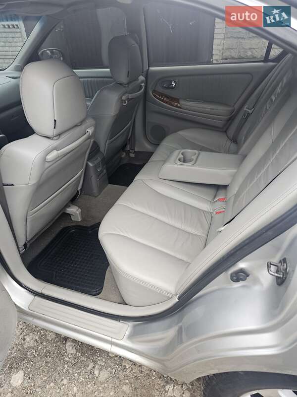 Седан Nissan Maxima 2003 в Запоріжжі