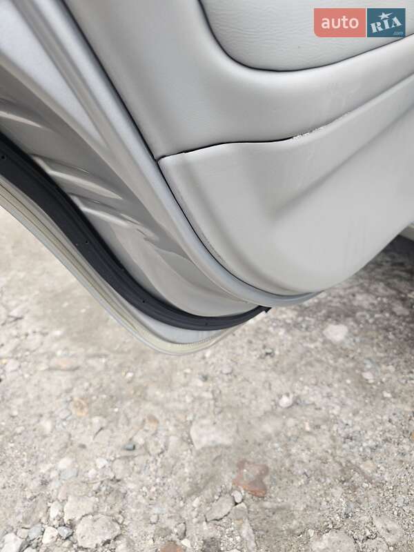 Седан Nissan Maxima 2003 в Запоріжжі