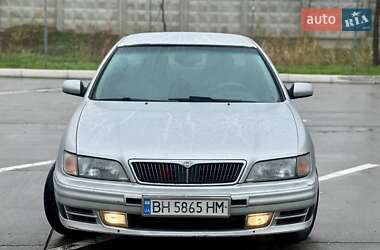 Седан Nissan Maxima 1998 в Одесі