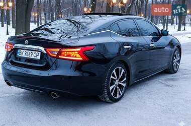 Седан Nissan Maxima 2017 в Білій Церкві