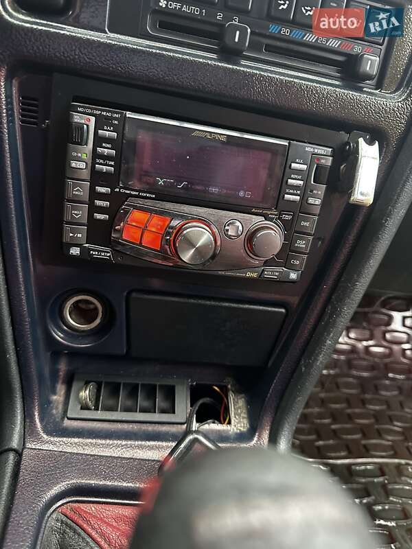 Седан Nissan Maxima 1993 в Одесі