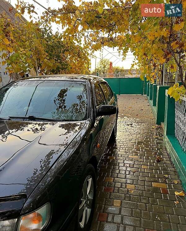 Седан Nissan Maxima 1995 в Сарате