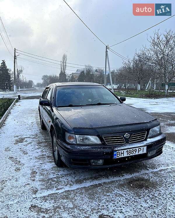 Седан Nissan Maxima 1995 в Сарате