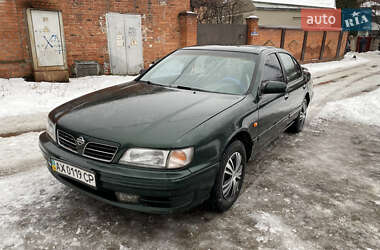 Седан Nissan Maxima 1999 в Харькове