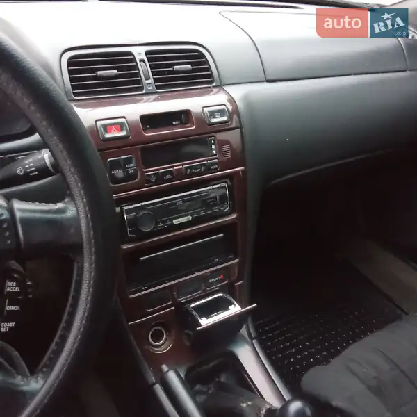 Nissan Maxima 1998